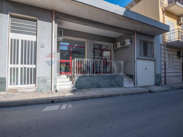 Locale in vendita di 105 m² in Via Palestro, 106
