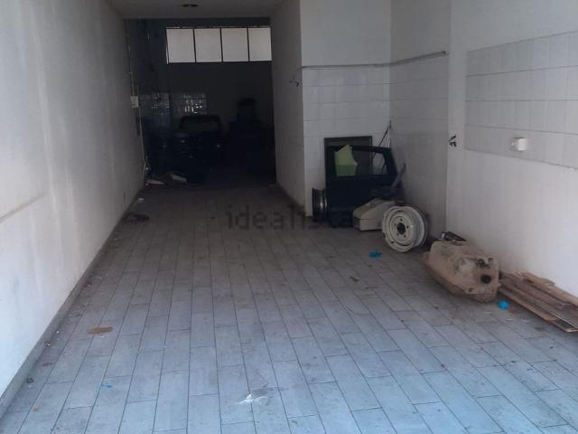 Locale in vendita di 105 m² in Viale Principe Amedeo