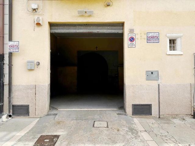 Locale in vendita di 105 m² in Corso Leone Mucci, 201