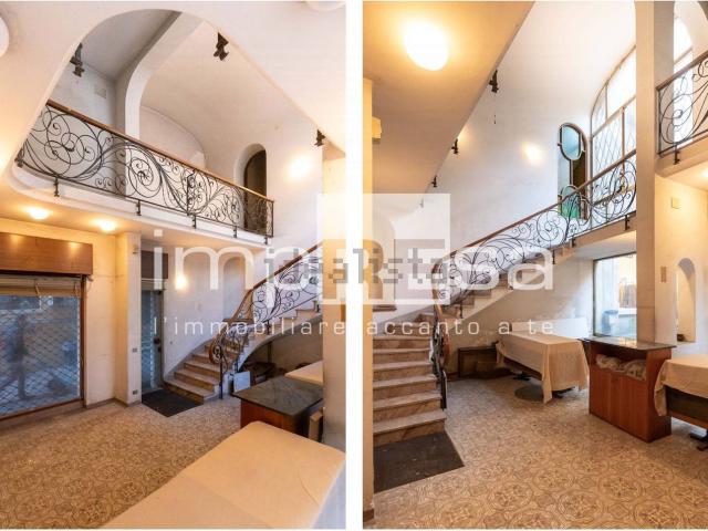 Locale in vendita di 105 m² in Piazzetta della Torre