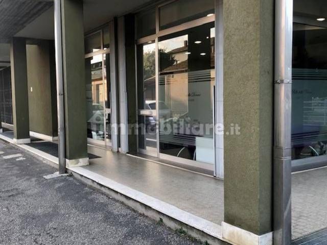 Locale in vendita di 107 m²