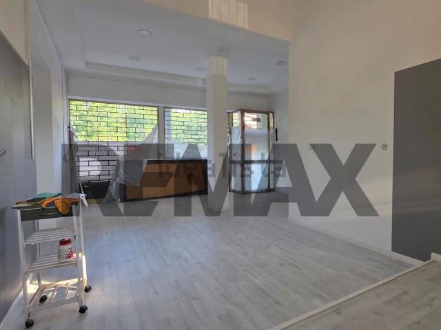 Locale in vendita di 107 m² in Viale Margherita, 7