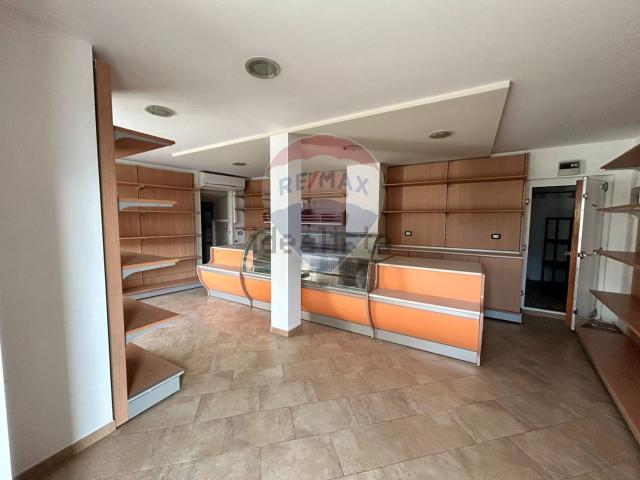 Locale in vendita di 108 m²