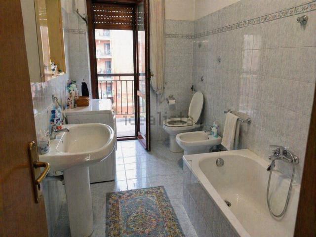 Locale in vendita di 108 m² in Via Catania