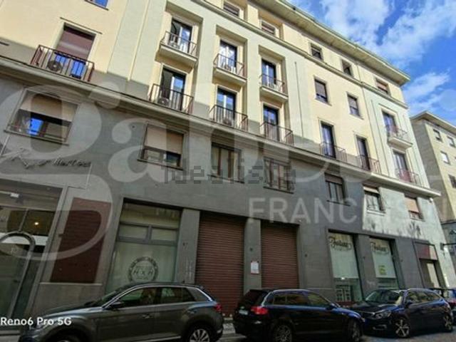 Locale in vendita di 108 m² in Via Antonio Gramsci, 10