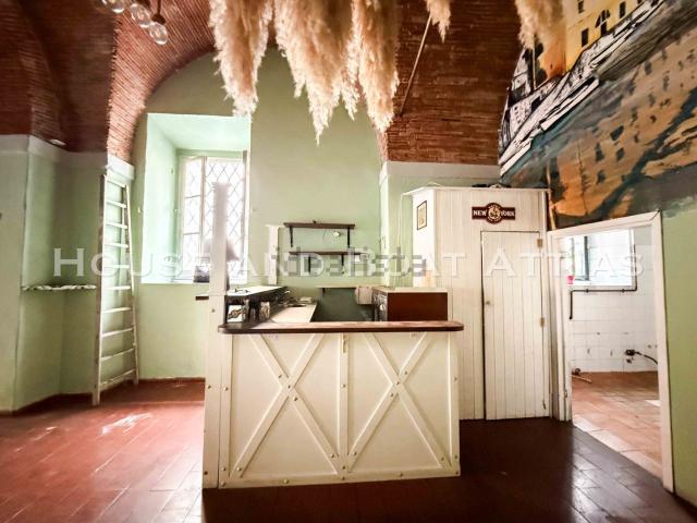 Locale in vendita di 108 m² in Via dei Bagnetti