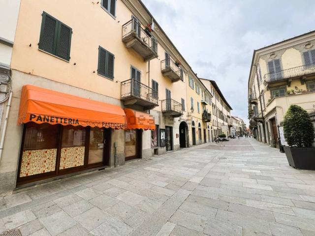 Locale in vendita di 108 m² in Via Vittorio Emanuele II, 274