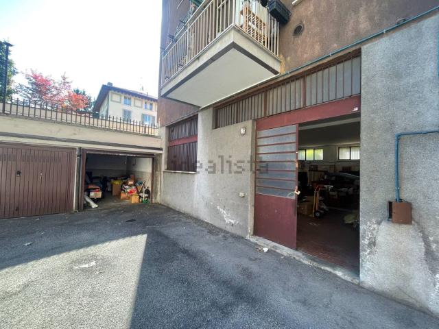 Locale in vendita di 109 m² in Via Privata Giovanni Meli, 16