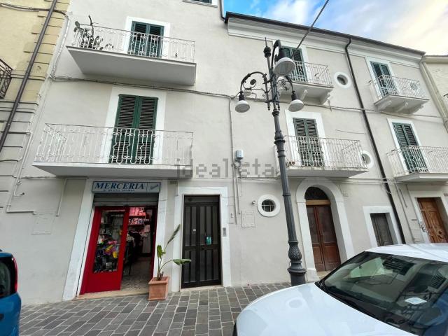Locale in vendita di 109 m² in Corso Vittorio Emanuele