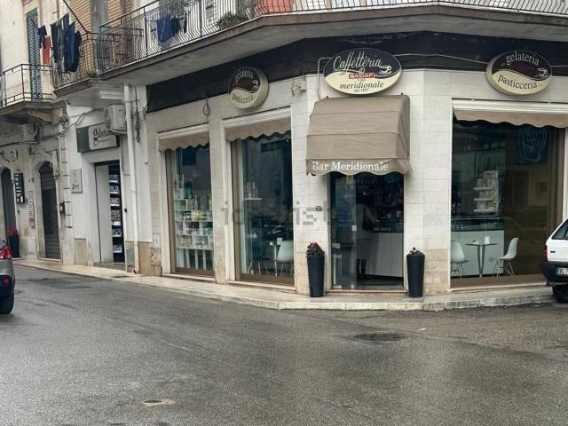 Locale in vendita di 110 m² in Via Angelo Pomes
