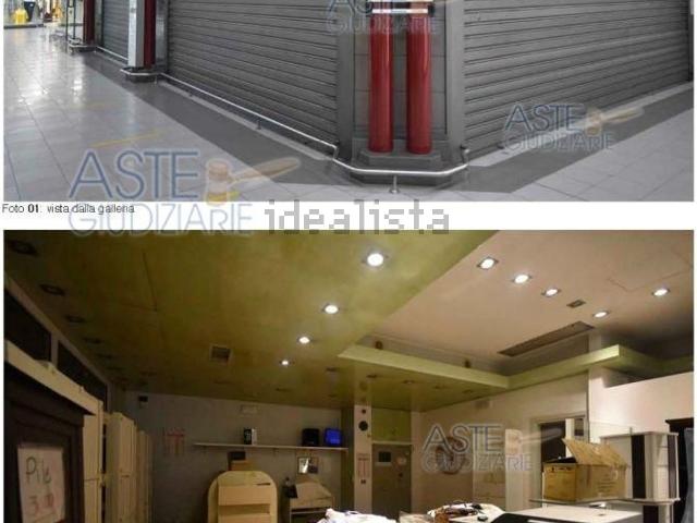 Locale in vendita di 110 m² in Via Atleti Azzurri d&apos Italia, 16