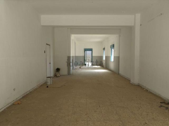 Locale in vendita di 110 m² in Via Gioeni, 268