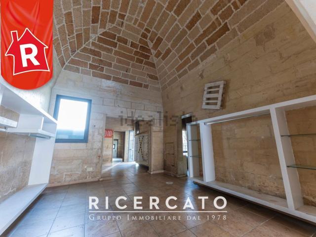 Locale in vendita di 110 m² in Via Fabio Filzi, 13