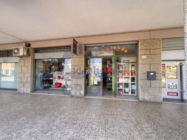 Locale in vendita di 110 m² in Via Luigi Galvani, 5