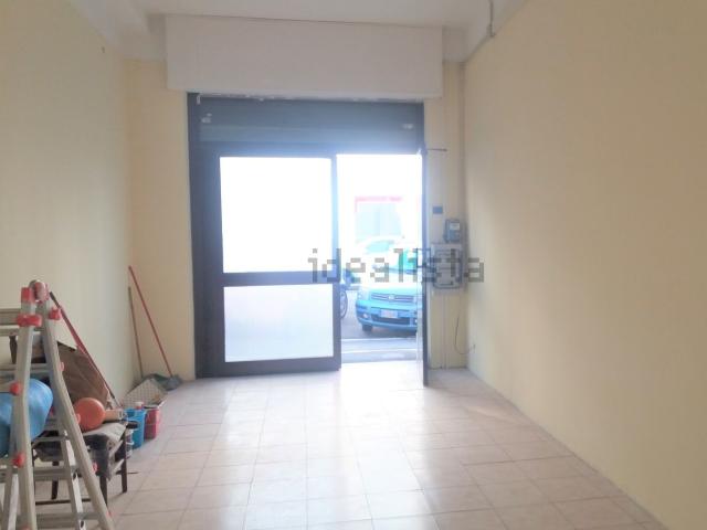 Locale in vendita di 110 m² in Via Luigi Mancinelli, 68