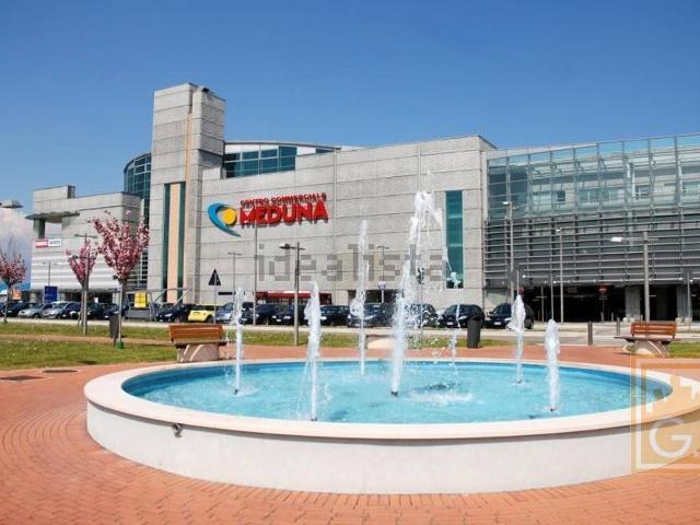 Locale in vendita di 110 m² in Via Musile, 9