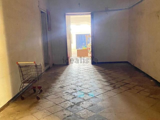 Locale in vendita di 110 m² in Via Nazionale, 263