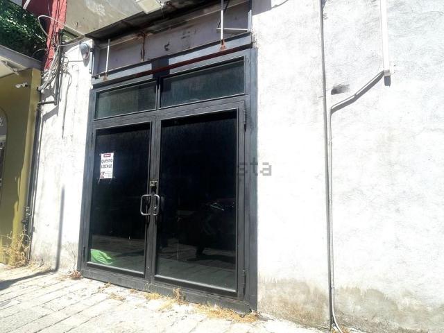 Locale in vendita di 110 m² in Via Nuova Poggioreale