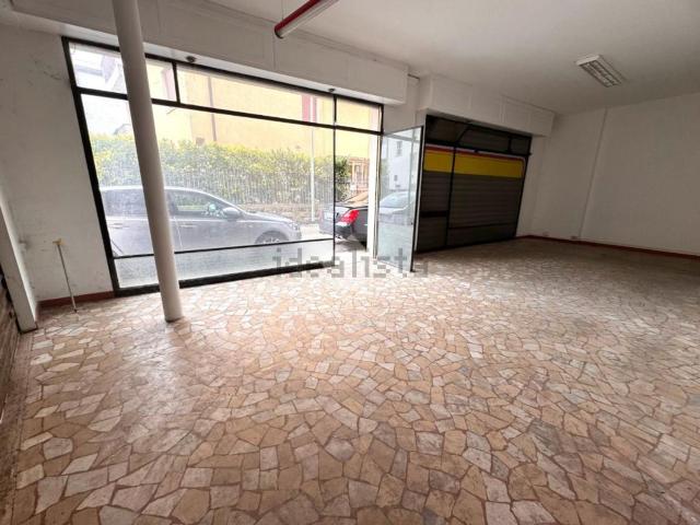 Locale in vendita di 110 m² in Via Stefano Badoer, 8