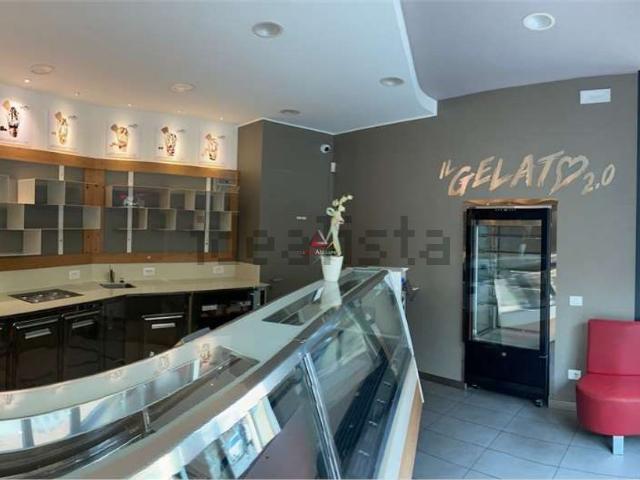 Locale in vendita di 110 m² in Via Roma