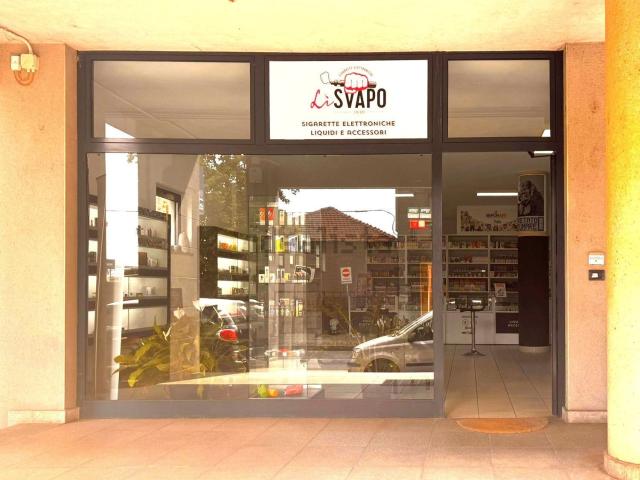 Locale in vendita di 110 m² in Via Roma, 12