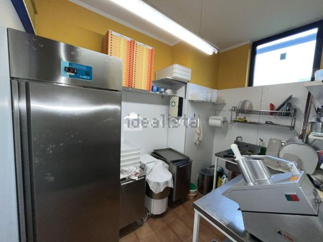 Locale in vendita di 110 m² in Via Roma