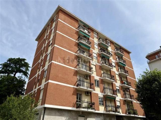Locale in vendita di 110 m² in Via Zurigo