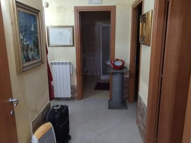 Locale in vendita di 110 m² in Viale Magna Grecia