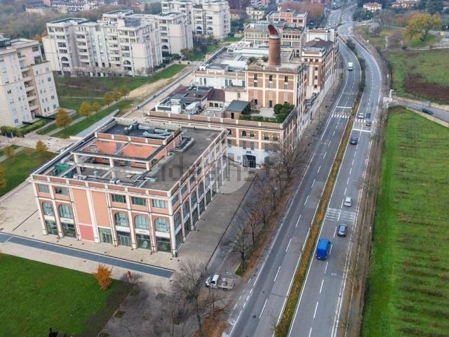 Locale in vendita di 110 m² in Borgo Pietro Wuhrer, 117