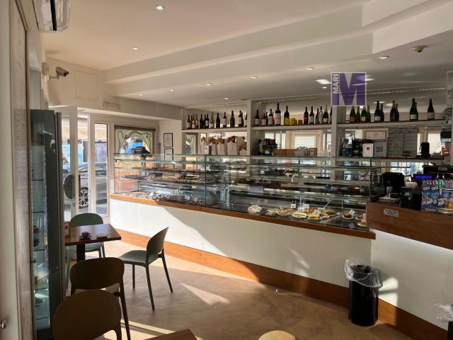 Locale in vendita di 110 m² in Piazza Pietro Leopoldo, 4