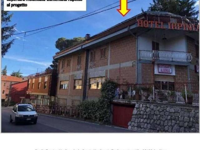 Locale in vendita di 1113 m² in Piazza Demanio, 2