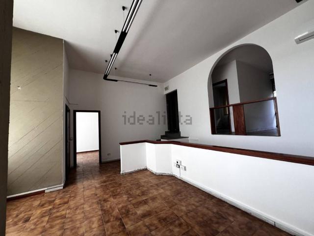 Locale in vendita di 111 m²