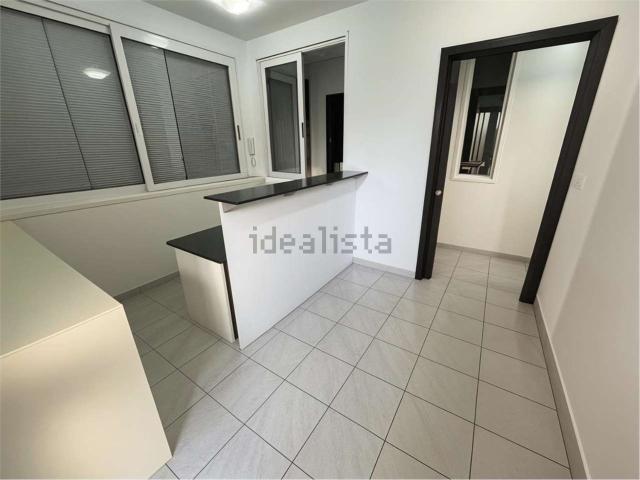 Locale in vendita di 111 m² in Via Goceano, 10