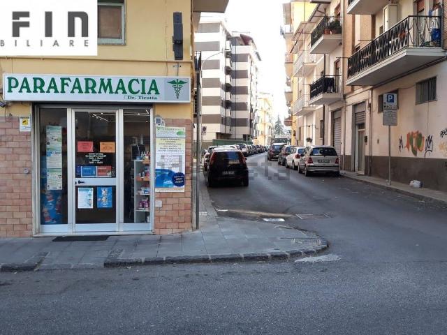 Locale in vendita di 111 m² in Via Silvio Sesti, 29
