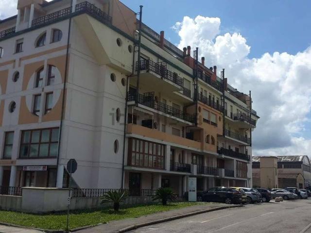 Locale in vendita di 111 m² in Strada Statale Fiorentina, 136