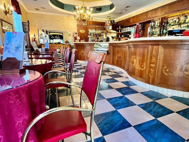 Locale in vendita di 113 m² in Via Antonio Gramsci