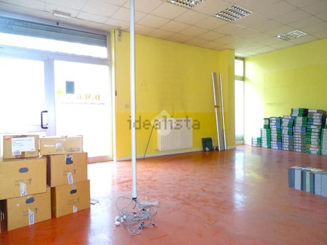 Locale in vendita di 113 m² in Via Galileo Ferraris, 43