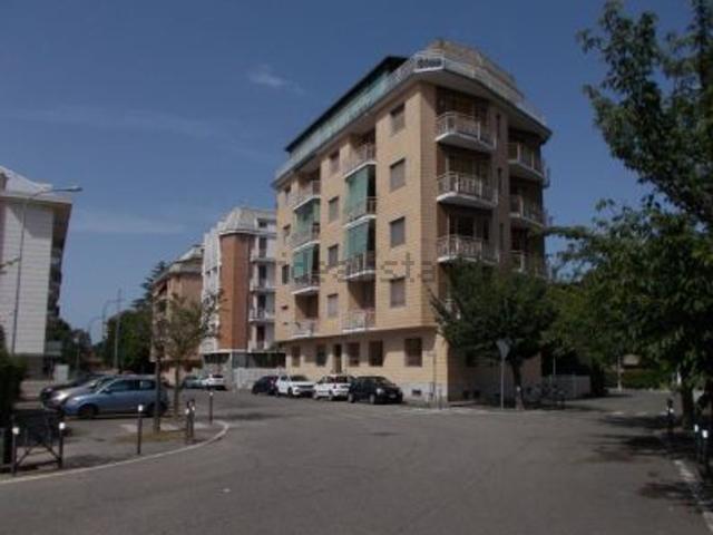 Locale in vendita di 113 m² in Via Vercelli, 2