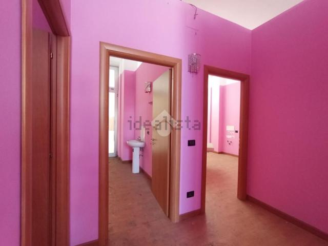 Locale in vendita di 114 m² in Via Padre Giglio, 10