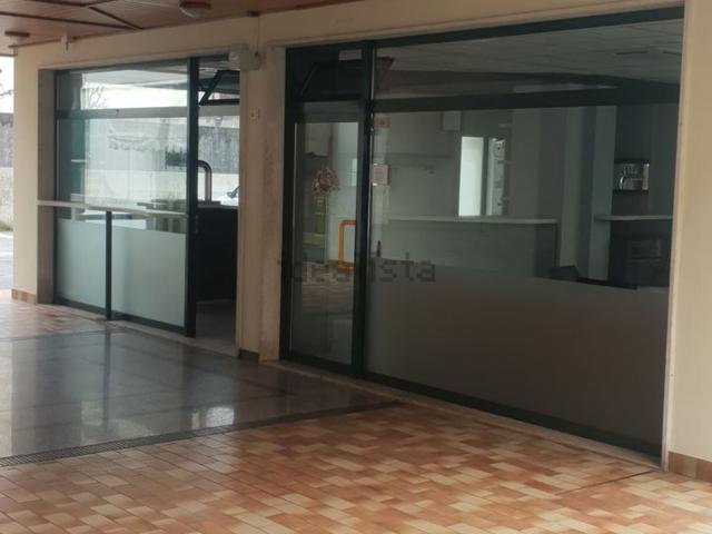 Locale in vendita di 114 m² in Viale Cossetti