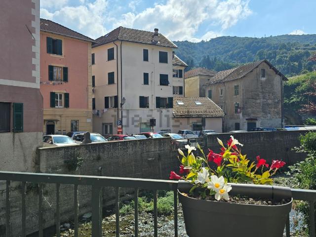 Locale in vendita di 114 m² in Vico del Gelsomino, 4