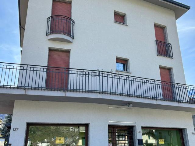 Locale in vendita di 115 m² in Via 5º Alpini, 139