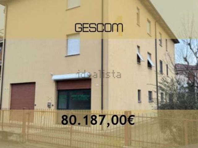 Locale in vendita di 115 m² in Via Carbonara