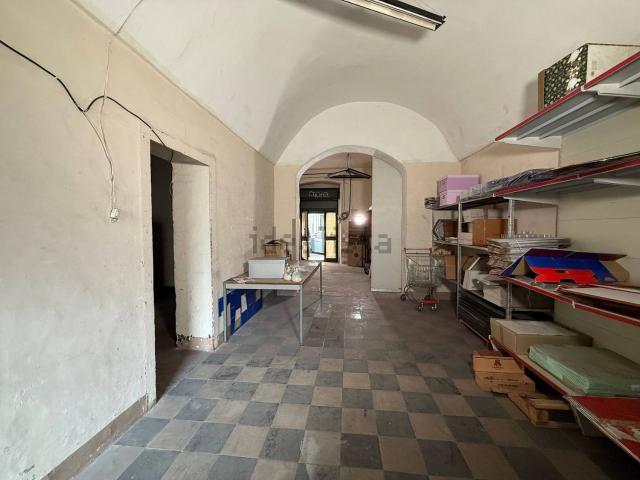 Locale in vendita di 115 m² in Via Giuseppe Mazzini, 40