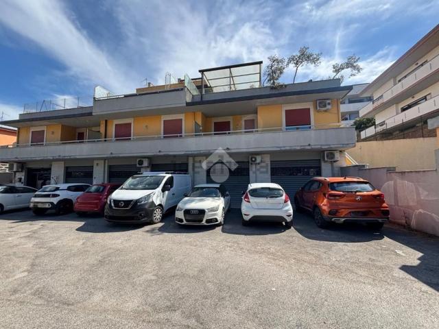 Locale in vendita di 115 m² in Via di Sotto, 189