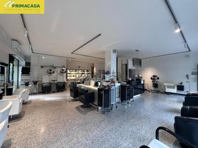 Locale in vendita di 115 m² in Via M. Buonarroti