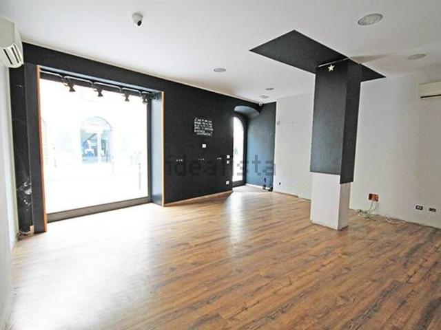 Locale in vendita di 115 m² in Via San Bernardino