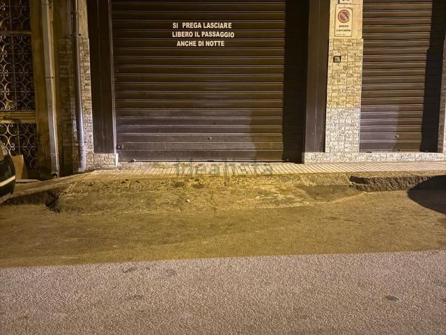 Locale in vendita di 115 m² in Via Palermo, 34