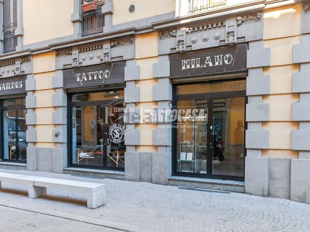 Locale in vendita di 116 m² in Via Don Giuseppe Andreoli, 20
