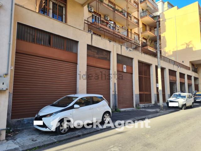 Locale in vendita di 116 m² in Via Regina Bianca, 103